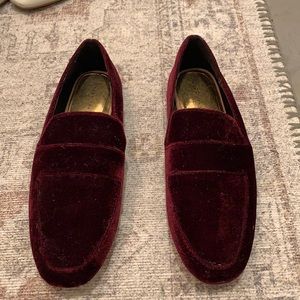 Zara burgundy velvet loafer